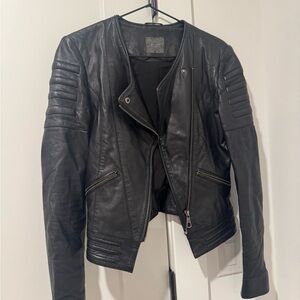 Gorgeous Guess Los Angeles Leather Jacket